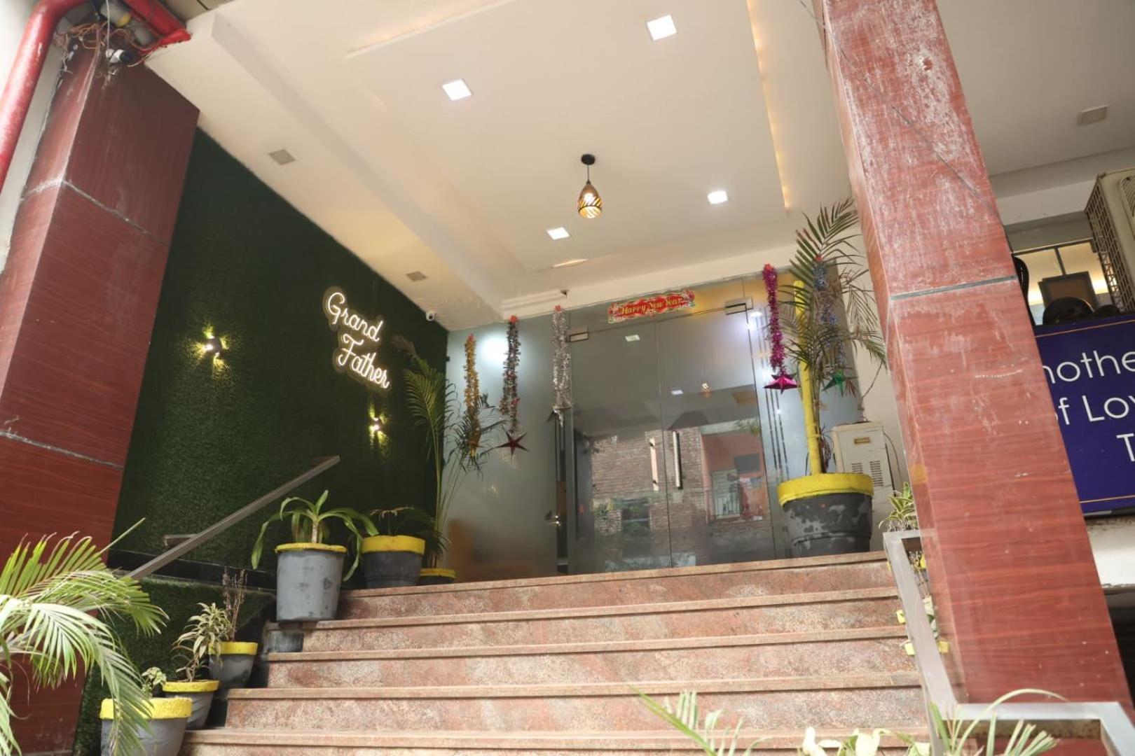 Hotel Grand Father Agra  Extérieur photo